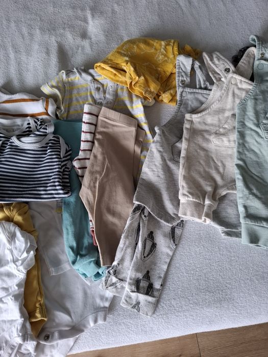 Paka ubrań chłopięcych rozmiar 56