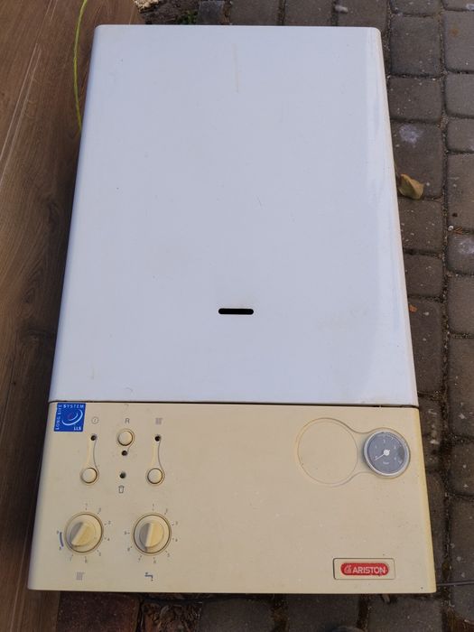 Piec dwufunkcyjny Ariston