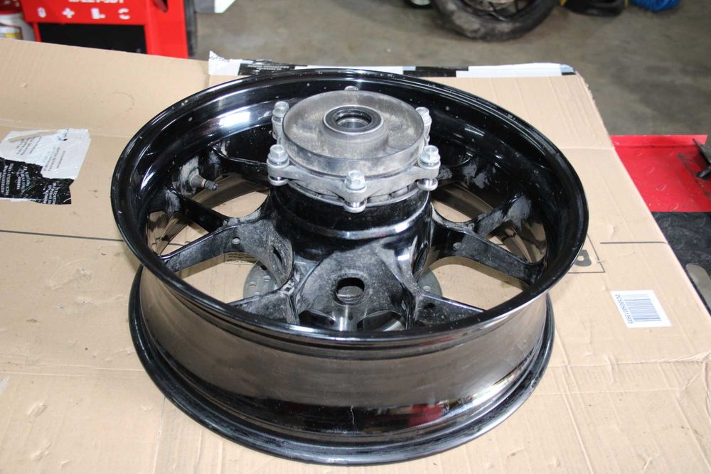 Felga Tył Tylna Tarcza Piasta OEM Honda CBR 600RR PC69 24-26 2024