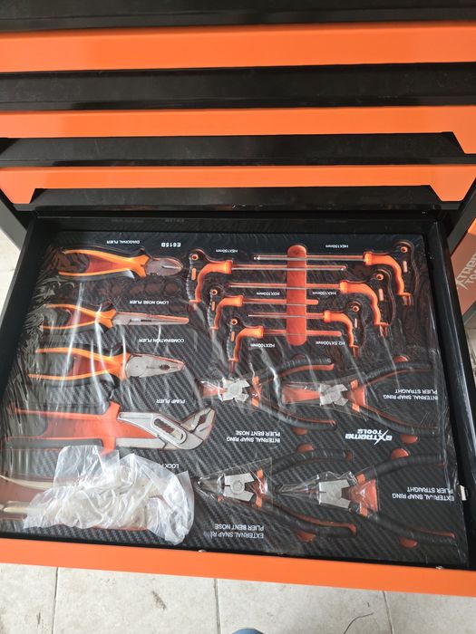 Carrinho de 7 gavetas completas novo