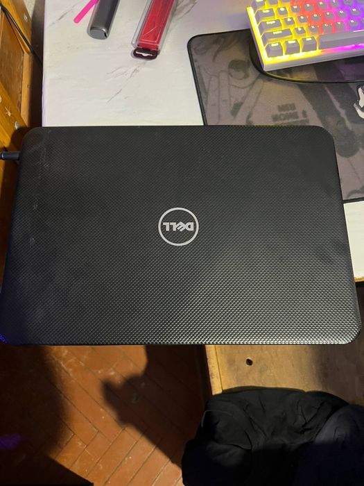 Ноутбук Dell в хорошому стані