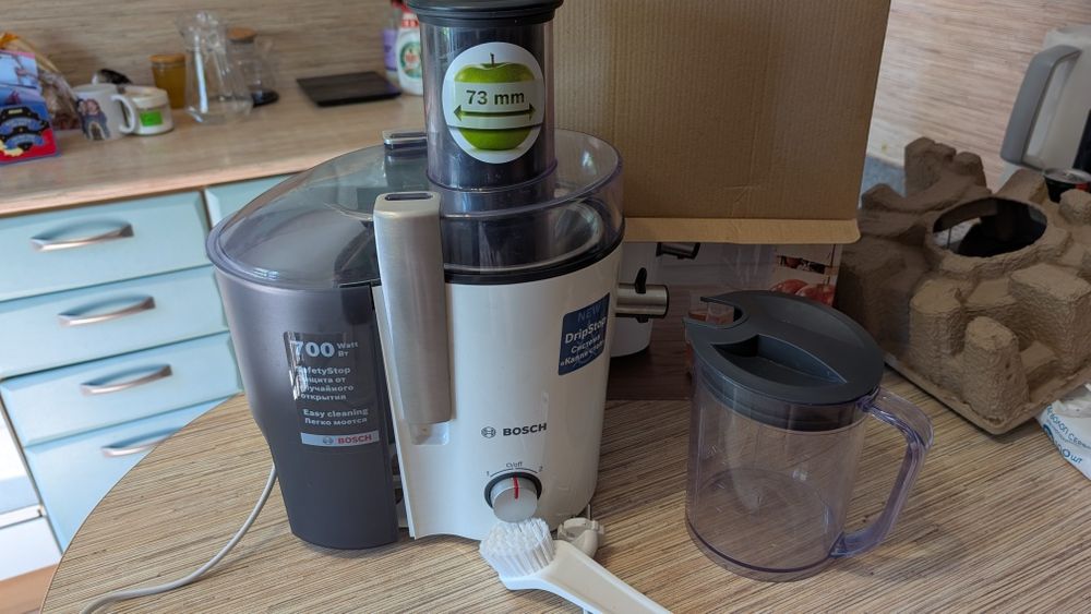 Соковижималка Bosch VitaJuice 2