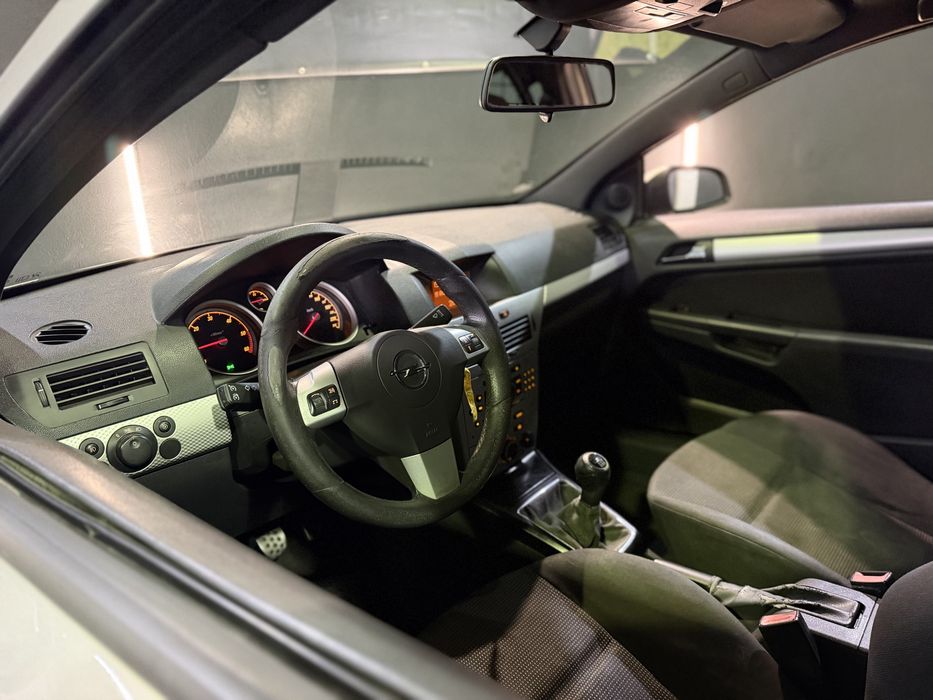 Opel Astra GTC Van 1.9 CDTI 150cv
