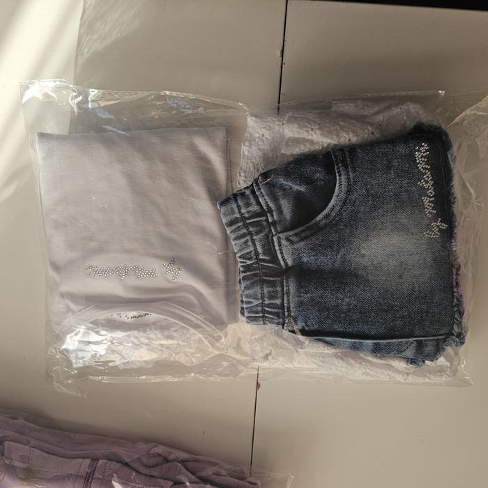 Sprzedam zestaw  Mała Mi spódniczka I bluzka 110/116