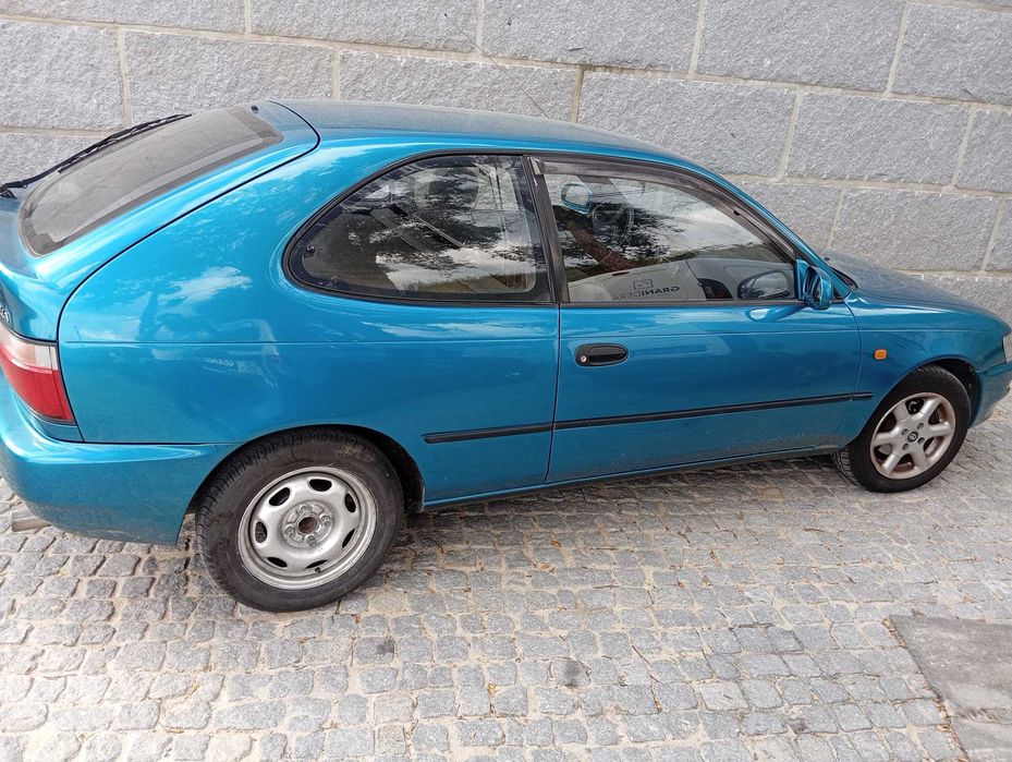 Toyota Corolla Starvan 2.0D (1997) – Fiabilidade Imortal – 210.000km