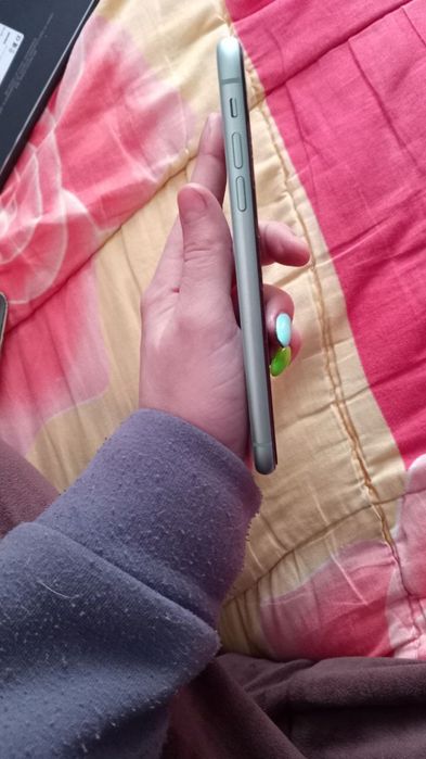 Айфон 11 в чудовому стані 256 гб памяти