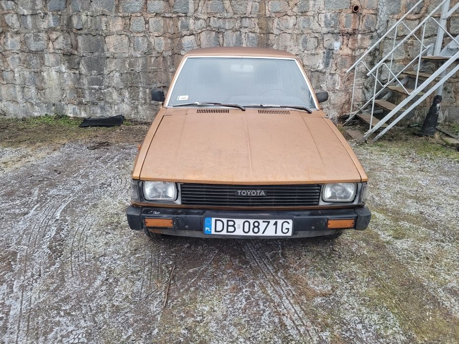 Toyota Corolla KE70 Tył Napęd Kultowy Japończyk 1980 rok