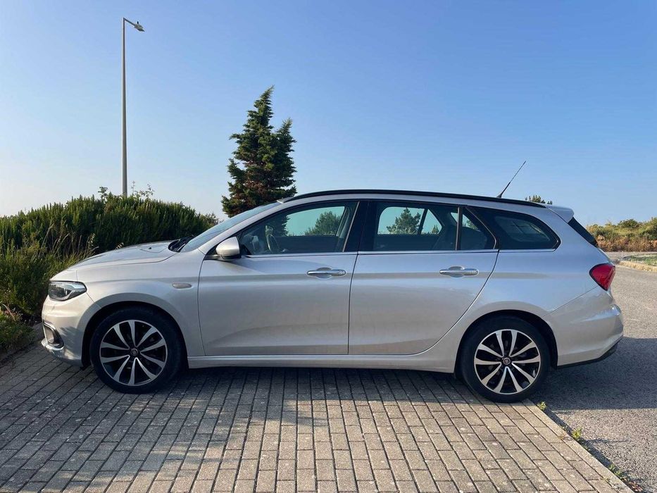 Fiat Tipo Station Wagon 1.6 M-Jet Lounge JLL17