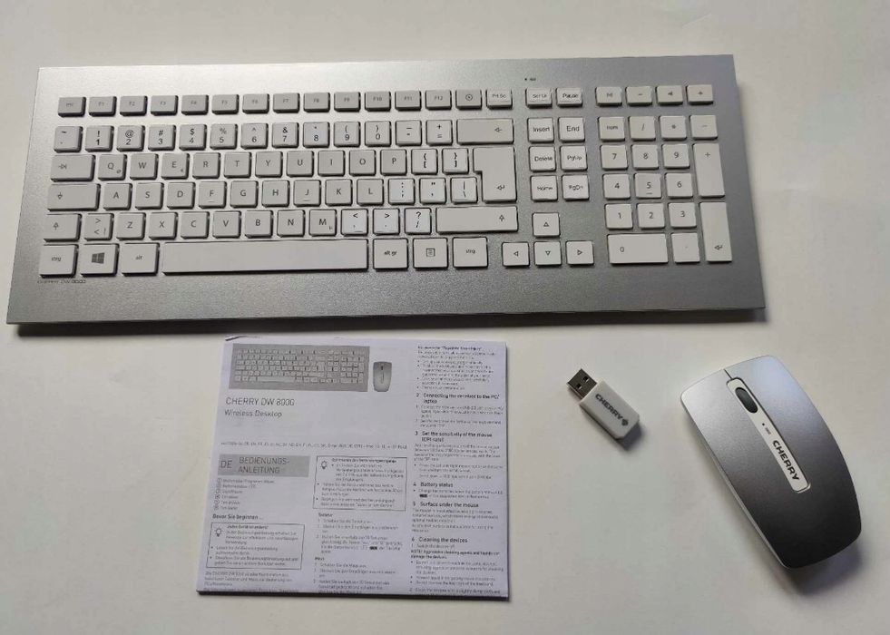 zestaw klawiatura i mysz cherry 8000 biała jak nowa