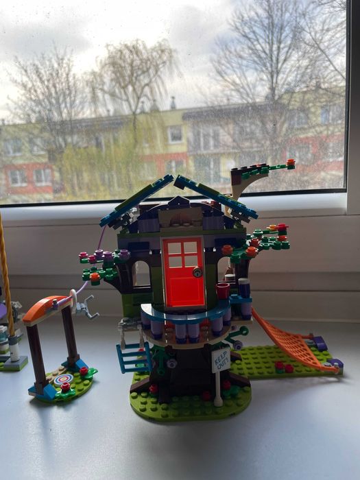 Lego Friends domek na drzewie
