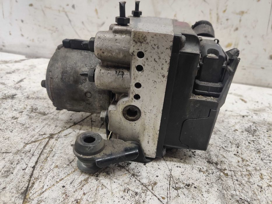 Audi A4 B5 1.6 1.8 1.9 TDI Pompa Sterownik ABS