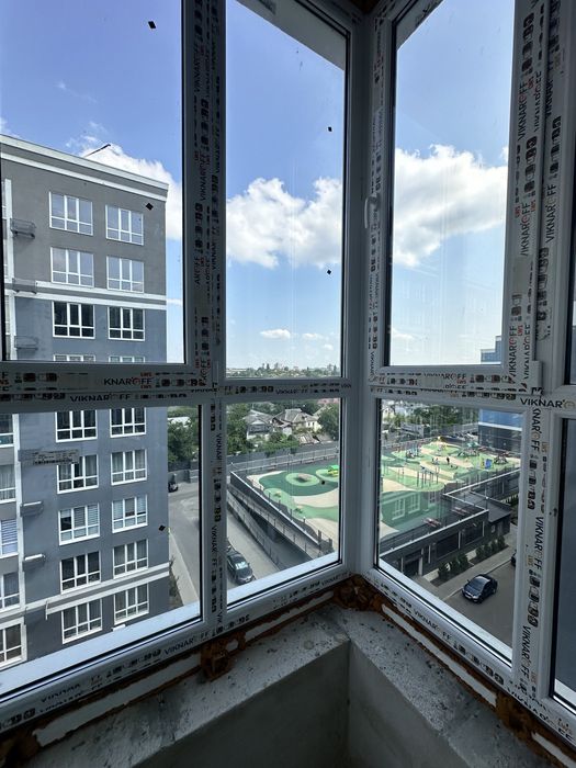 Продаж 2-кімнатна в центрі міста