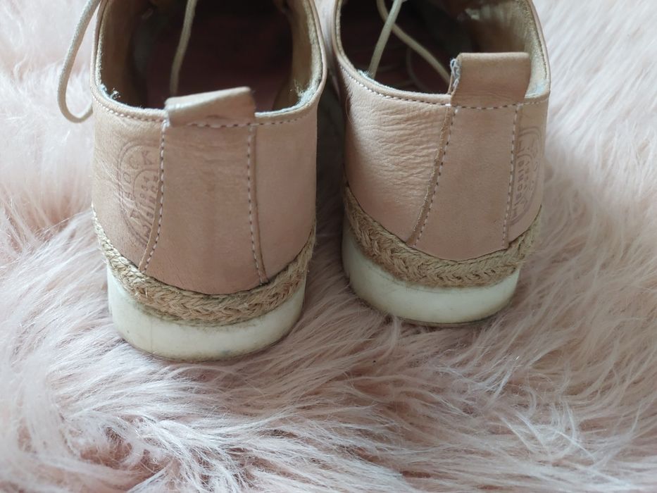 Buty trzewiki skórzane Lasocki