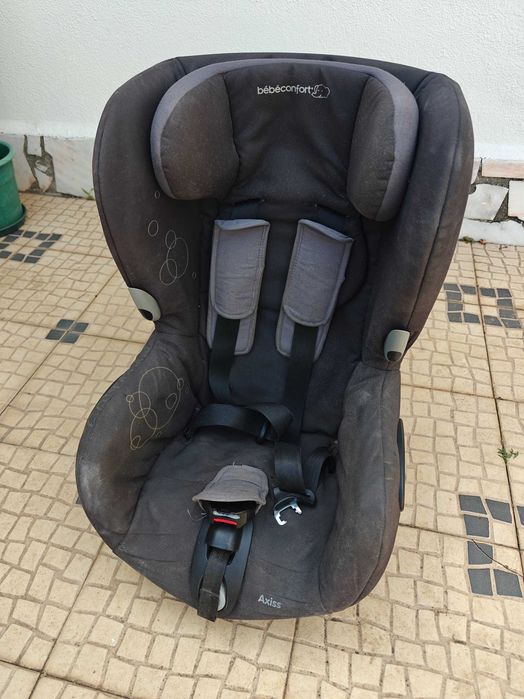 Cadeira Auto Bébé Confort Axiss giratória