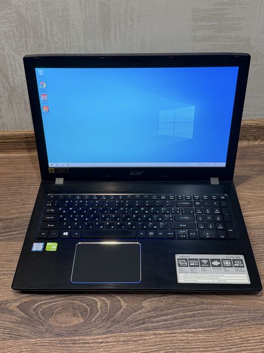 Ноутбук Acer Aspire E15 E5-576G-563D