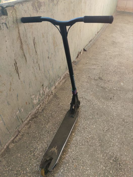 Трюковой самокат Longway Summit 2K19 Pro Scooter (Neochrome