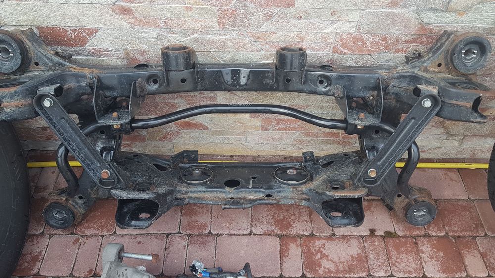 Kia Sorento 3 2017   2 4 мотор Задний подрамник + стабилизатор