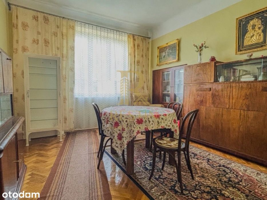 2 pokojowe mieszkanie w kamienicy przy Placu Szembeka – pohled 2