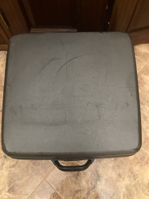 Mala de viagem Sensonite de porão rigida em bom estado