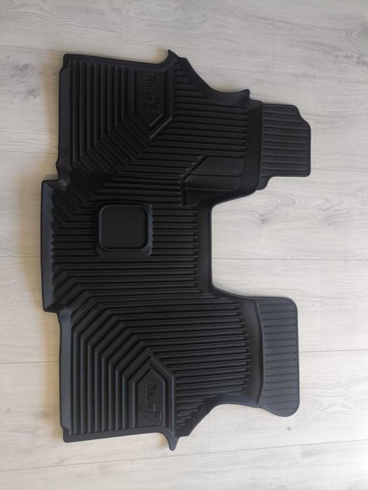 Dywaniki gumowe 3D VW T4 Transporter Multivan Caravelle Kombi