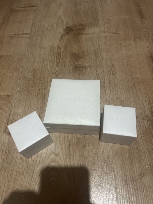 Pudełka na bizuterię pandora