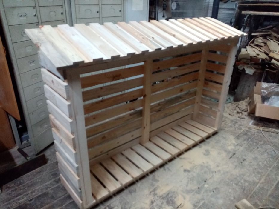 Mini drewutnia przydomowa 1m3