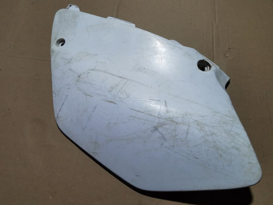 Yamaha yz 125 osłona owiewka panel tył lewy