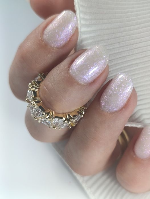 Stylizacja paznokci. Manicure i pedicure. Hybryda, żel