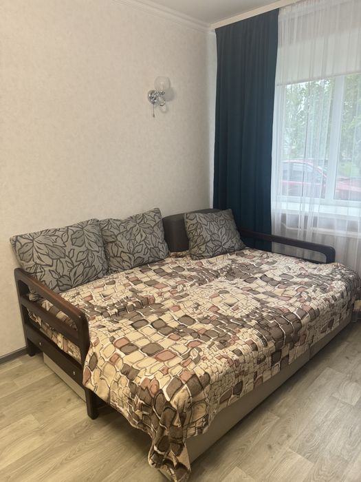 Простора кімната, район Купави