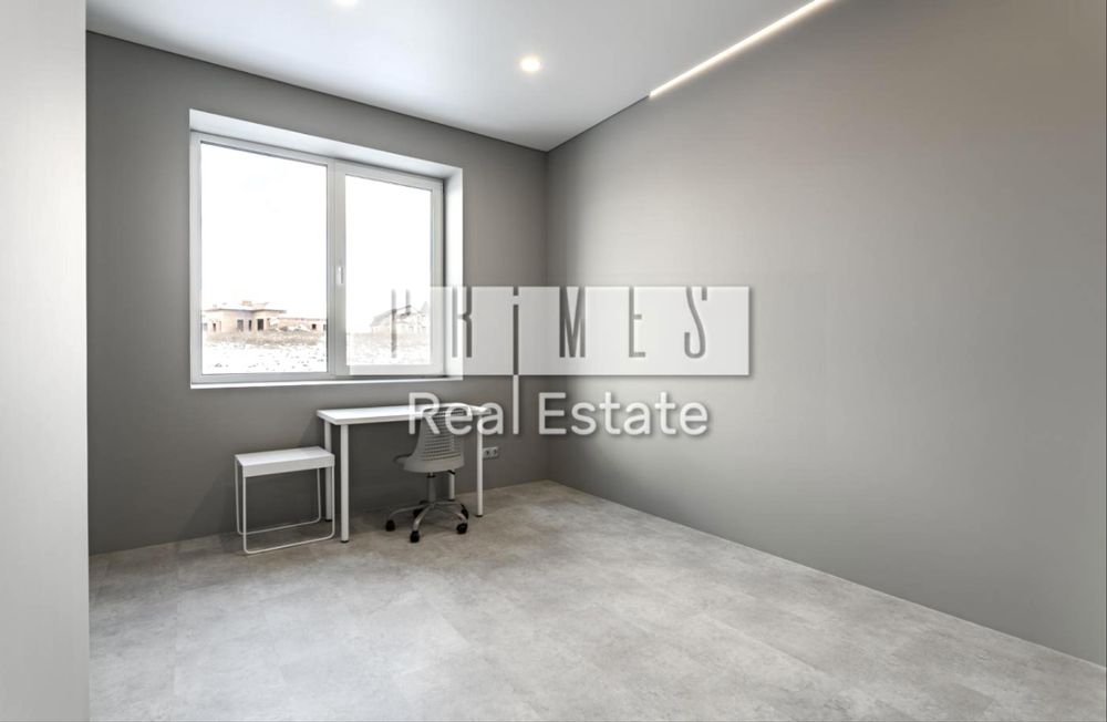 Будинок з топовою ділянкою в Лісниках повністю готовий до заселення.