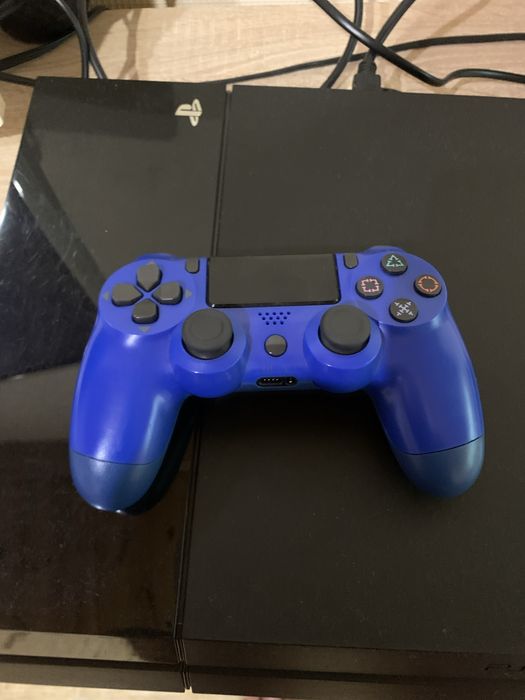 PS4 в отличном состоянии