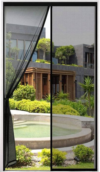 Moskitiera magnetyczna na drzwi