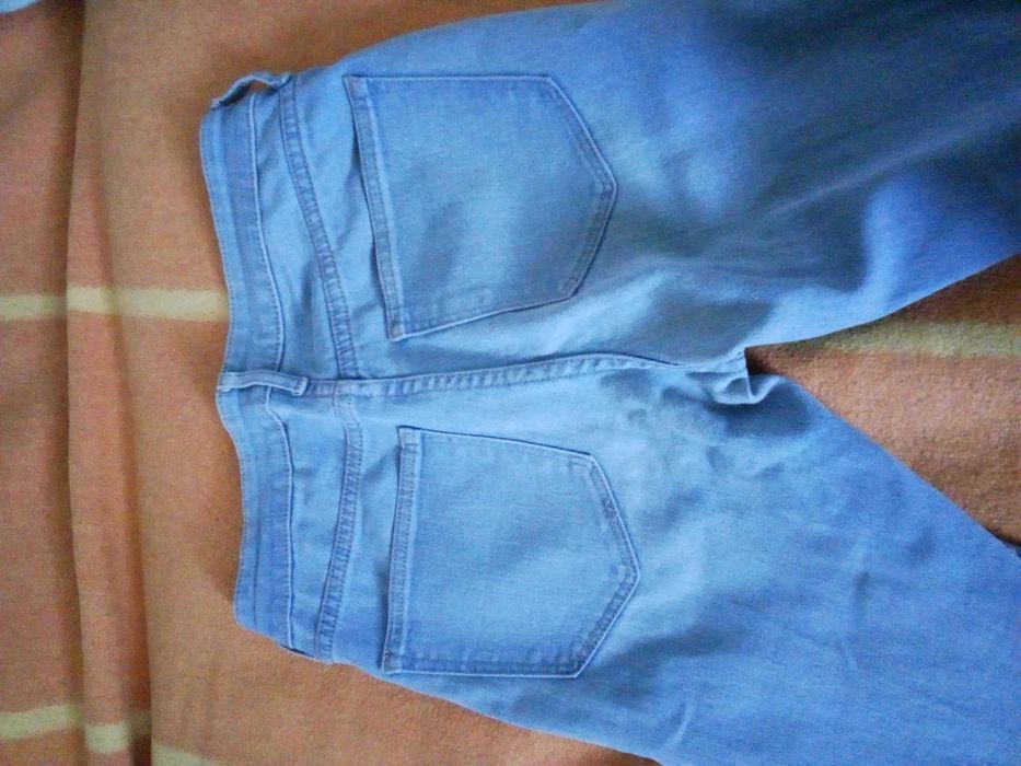 Жіночі скінні блакитного кольору