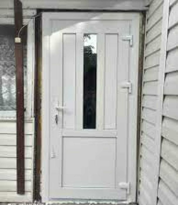 Двері вхідні пластикові, фасадні/Двери входные пластиковые/якість