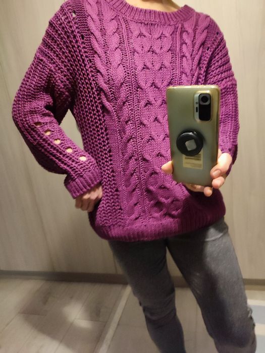 Sweter amarantowy medicine