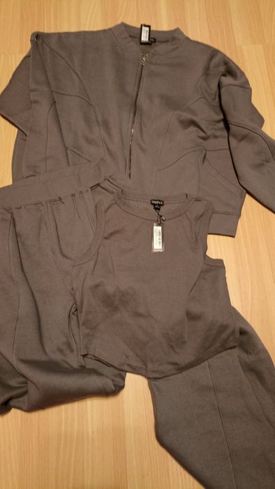 Nowy zestaw rozmiar XL szary bluza rozpinana spodnie top
