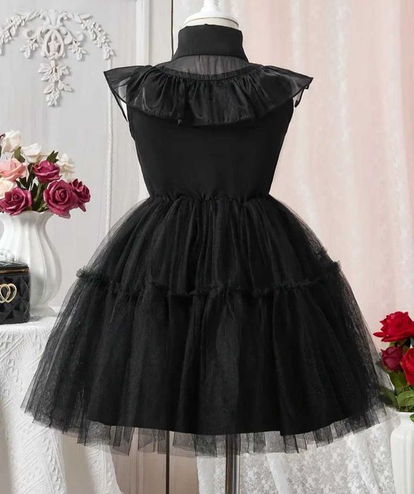 Nowy strój Wednesday Addams, r. 122/128 Halloween przebranie