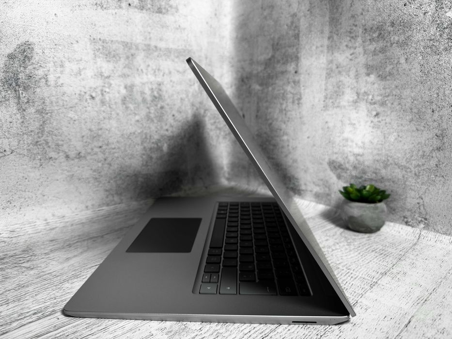 Microsoft Surface Laptop 3 i5-1035G7 / 8GB RAM / SSD 256GB / Touch 15.6" (2496х1664) Windows 11 ноутбук гарантія 9 місяців стильний металевий