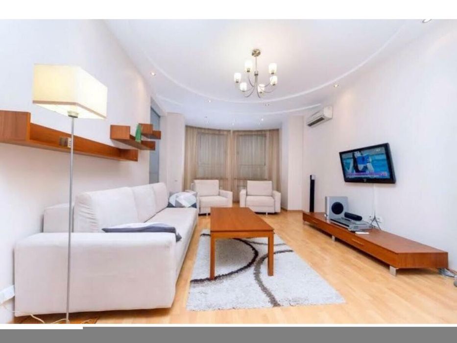 Шота Руставелли 44, новый дом, посуточно, Дворец Спорта