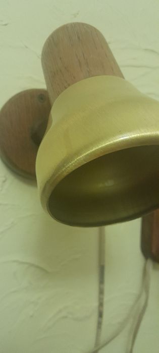 Настенные бра в одном стиле