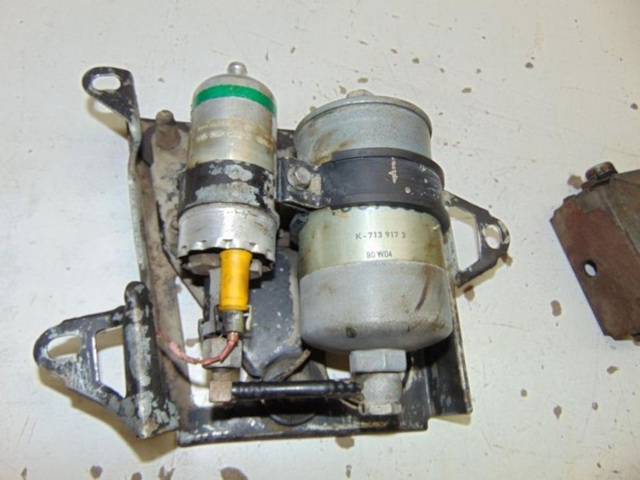 Volvo 780 Turbo coupê Bertone bomba de gasolina