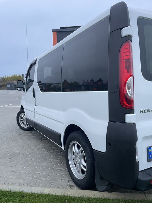 Renault Traffic 2.0 пасажир 2006