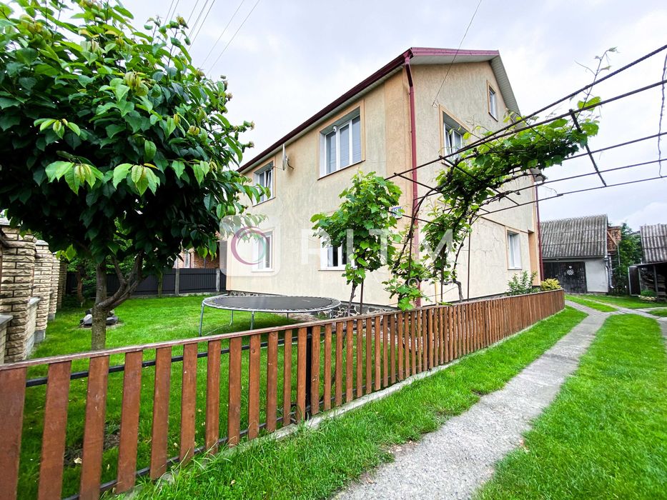 Продаж 2 пов.будинку 210 м2 в районі вул. Львівської.