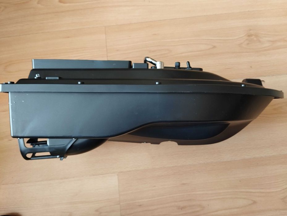 Łódka zanętowa GPS D16E bateria 10.000 torba
