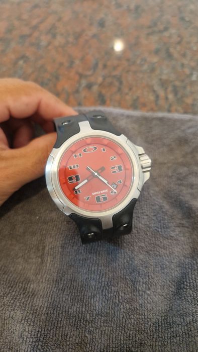 Oakley bottle cap