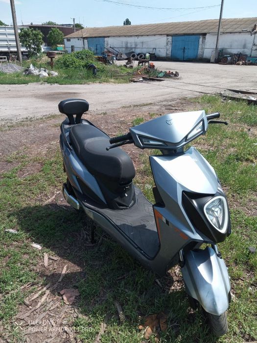 Електроскутер Yadea t6