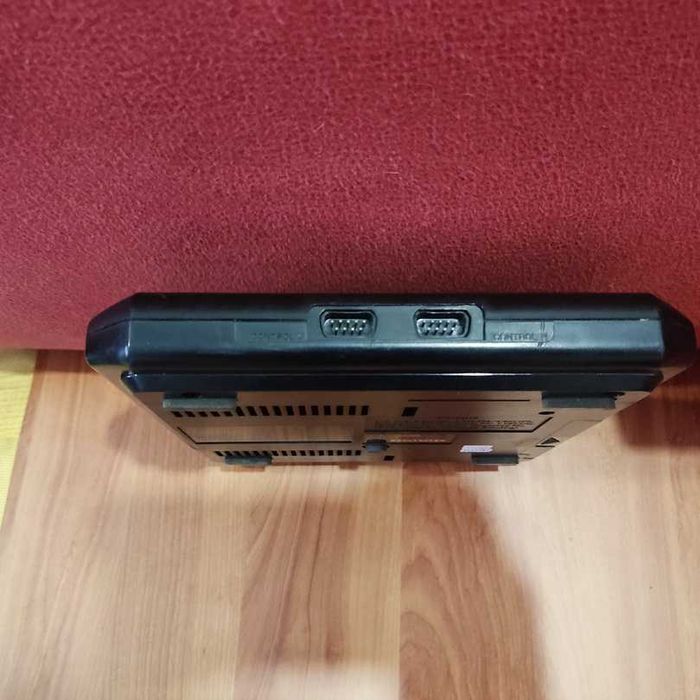 Sega Mega Drive II 16-BIT com comando sem cabos nem transformador