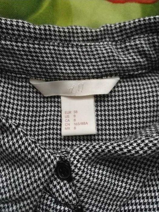 Модна,фірмова блуза,вишиванка,сорочка  з вишивкою на рукавах 44 р-H&M