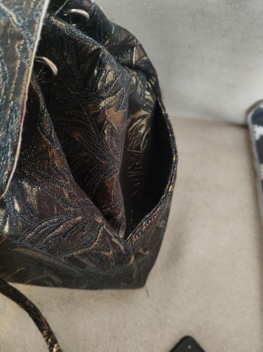 Plecaczek dość pojemny