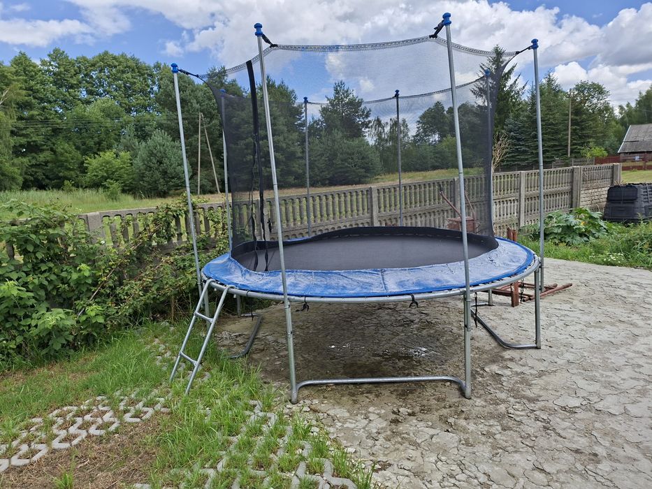 Trampolina dla dzieci
